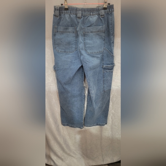 Almost Famous Jeans - Picture 2 of 5